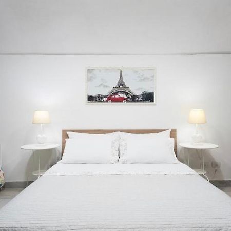 Graphite House Apartment Наполи Екстериор снимка