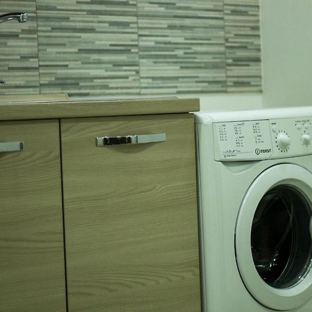 Graphite House Apartment Наполи Екстериор снимка