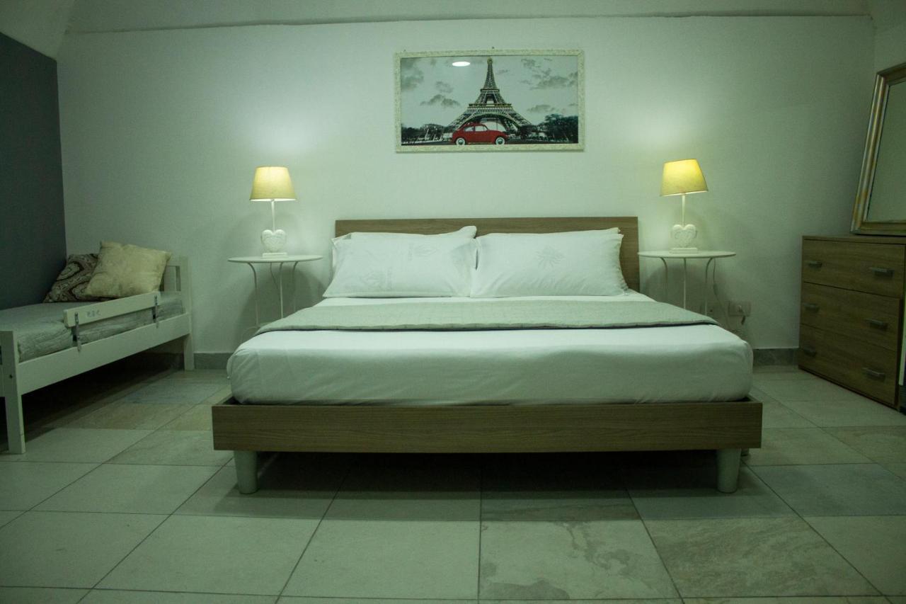 Graphite House Apartment Наполи Екстериор снимка