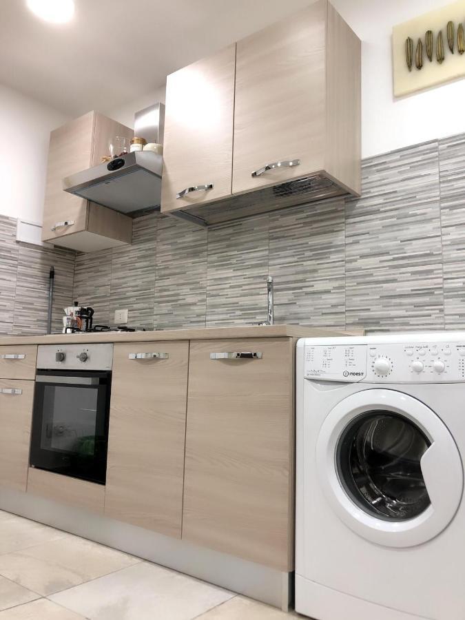 Graphite House Apartment Наполи Екстериор снимка
